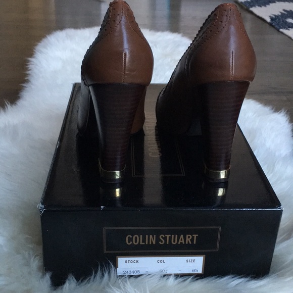 NIB Colin Stuart brogue style career pumps - Picture 3 of 5